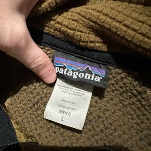 Patagonia sweatshirt